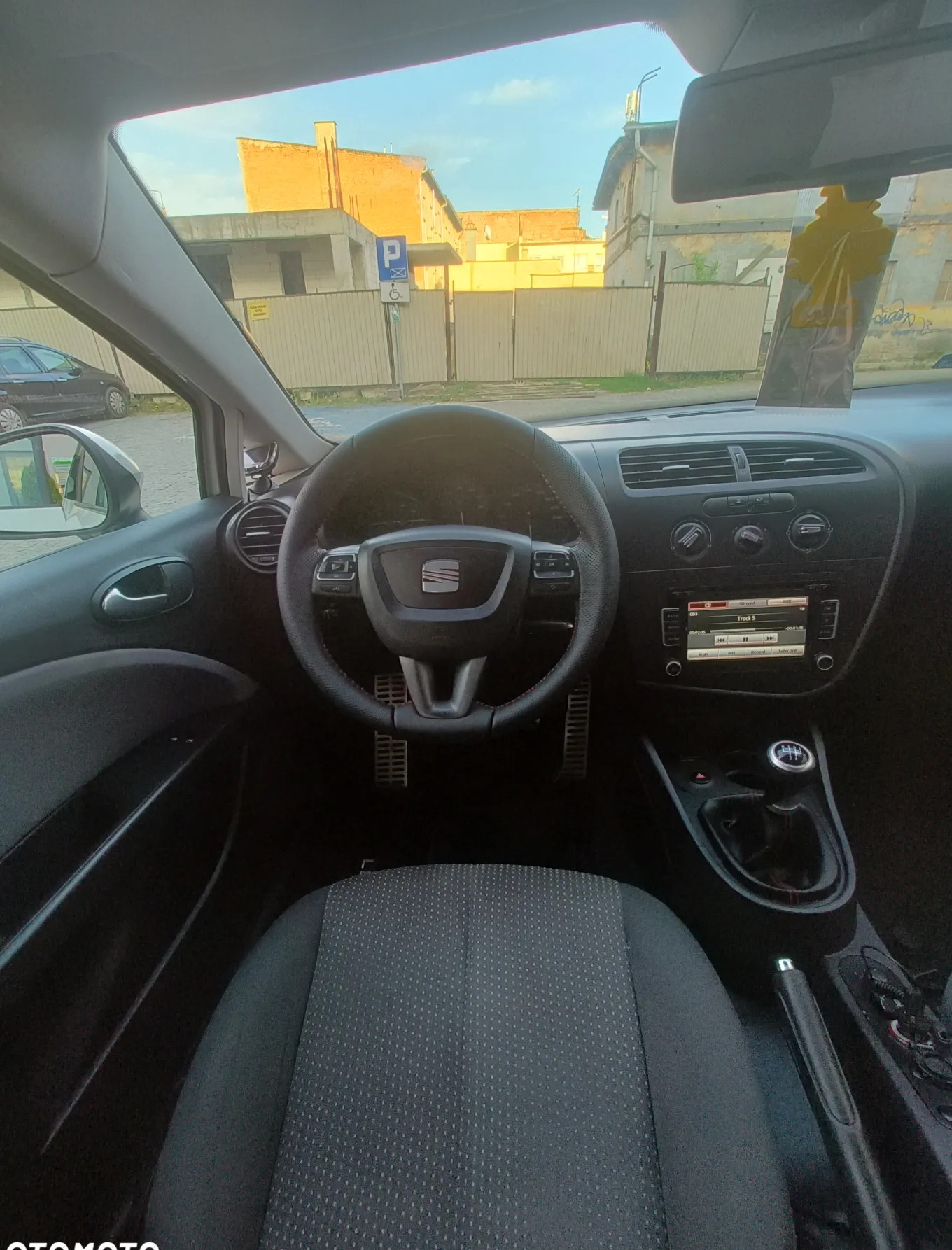 Seat Leon cena 17399 przebieg: 235000, rok produkcji 2010 z Chojnice małe 529